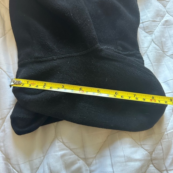 Hunter - Picture 6 of 6